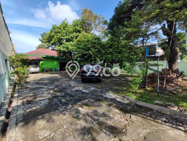 Rumah Elit Modern Siap Huni di Srondol Semarang Rumah Elit Modern Siap Huni di Srondol Semarang