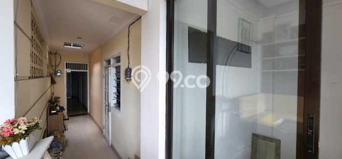 Rumah Elit LB 800m2 Siap Huni Desain Elegan di Pejaten, Jakarta Selatan Rumah Elit LB 800m2 Siap Huni Desain Elegan di Pejaten, Jakarta Selatan