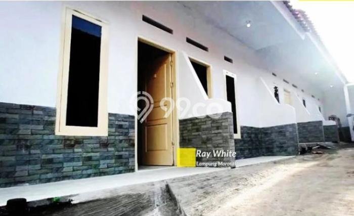 Rumah Strategis Modern Lb 500m2 di Rajabasa, Bandar Lampung Rumah Strategis Modern Lb 500m2 di Rajabasa, Bandar Lampung