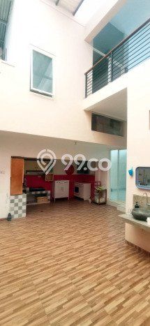 Rumah area Kutisari, Surabaya, Luas 284m2m² Bangunan 160m2m² Rumah area Kutisari, Surabaya, Luas 284m2m² Bangunan 160m2m²