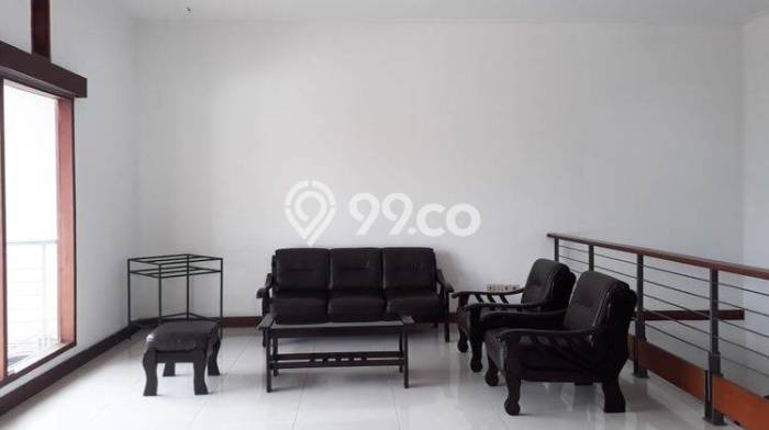 Rumah Elit LB 250m2 Siap Huni Desain Elegan di Setra Duta, Bandung Rumah Elit LB 250m2 Siap Huni Desain Elegan di Setra Duta, Bandung