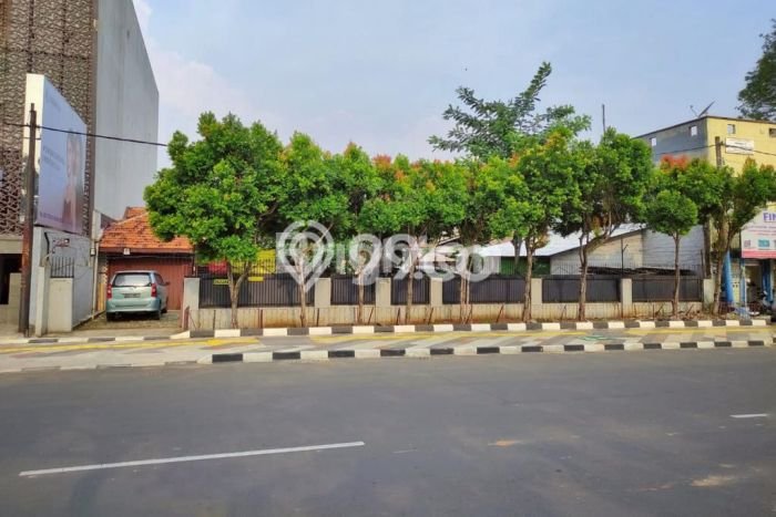 For Sale! Luxury House LT 880m2 Desain Elegan di Margonda For Sale! Luxury House LT 880m2 Desain Elegan di Margonda
