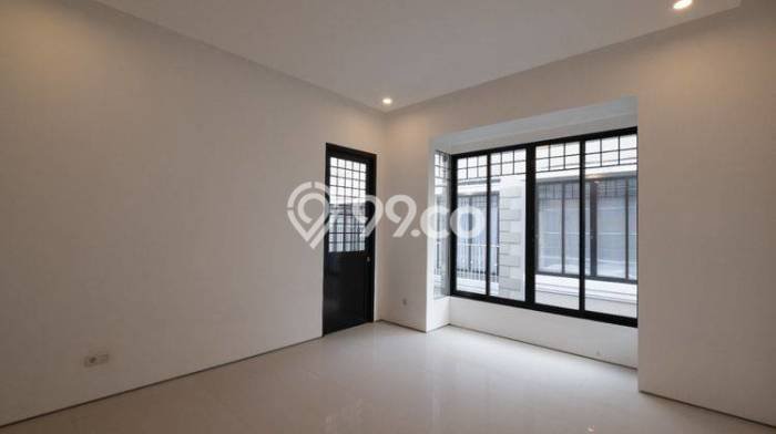 Dijual Rumah Mewah Exclusive di Setra Duta, Bandung Dijual Rumah Mewah Exclusive di Setra Duta, Bandung