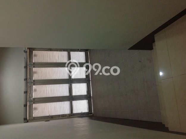 Rumah Siap Pakai di Sunrise Garden, Jakarta Barat, LT 150m² LB 275m² Rumah Siap Pakai di Sunrise Garden, Jakarta Barat, LT 150m² LB 275m²