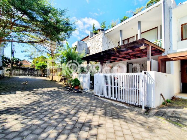 Rumah LT 119m² / LB 220m² di Lokasi Jimbaran, Badung Rumah LT 119m² / LB 220m² di Lokasi Jimbaran, Badung