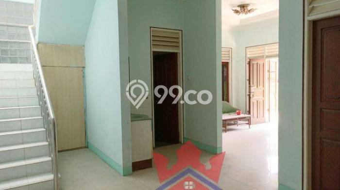 Lokasi terbaik! Rumah siap pakai disewakan di Semarang Tengah LB 275m2 Lokasi terbaik! Rumah siap pakai disewakan di Semarang Tengah LB 275m2