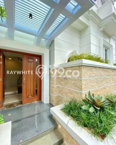 For Sale Rumah Elit Exclusive di Kebayoran Lama, Jakarta Selatan For Sale Rumah Elit Exclusive di Kebayoran Lama, Jakarta Selatan