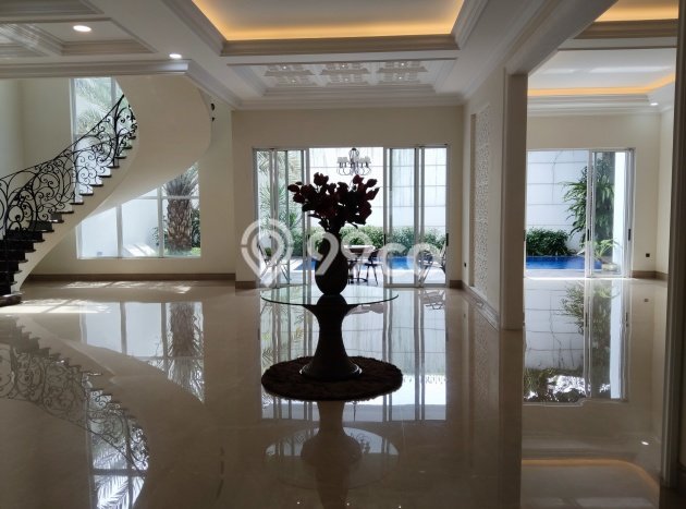 Rumah Elit LB 1050m2 Siap Pakai Desain Elegan di Pondok Indah, Jakarta Selatan Rumah Elit LB 1050m2 Siap Pakai Desain Elegan di Pondok Indah, Jakarta Selatan