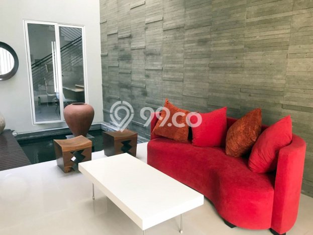 Hunian Mewah LB 500m2 Siap Pakai Desain Elegan di Citraland, Surabaya Hunian Mewah LB 500m2 Siap Pakai Desain Elegan di Citraland, Surabaya