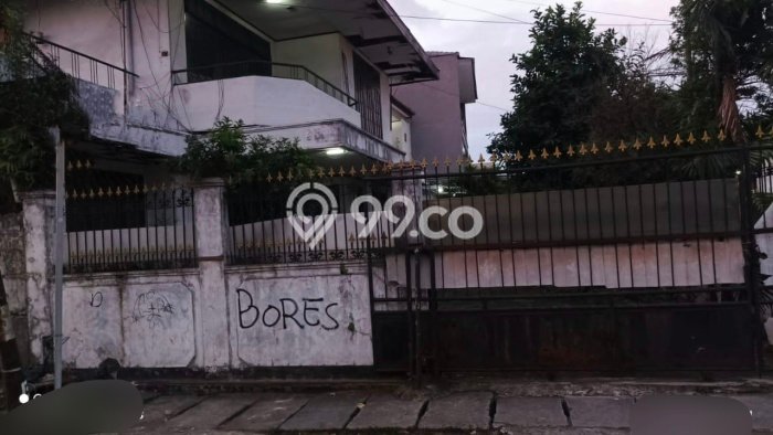 Rumah Mewah Siap Huni LT 311m2 di Matraman, Jakarta Timur Rumah Mewah Siap Huni LT 311m2 di Matraman, Jakarta Timur