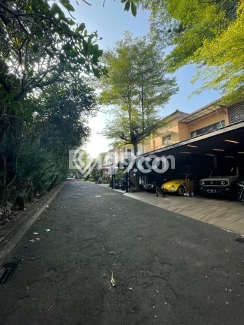Rumah Nyaman 4 KT di Lebak Bulus, Jakarta Selatan - Luas Tanah 178m² Rumah Nyaman 4 KT di Lebak Bulus, Jakarta Selatan - Luas Tanah 178m²