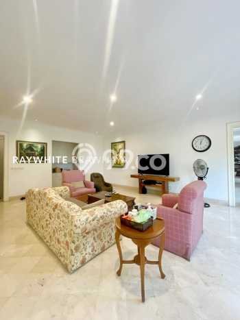 Rumah Elit LB 1000m2 Siap Pakai Desain Elegan di Bangka, Jakarta Selatan Rumah Elit LB 1000m2 Siap Pakai Desain Elegan di Bangka, Jakarta Selatan