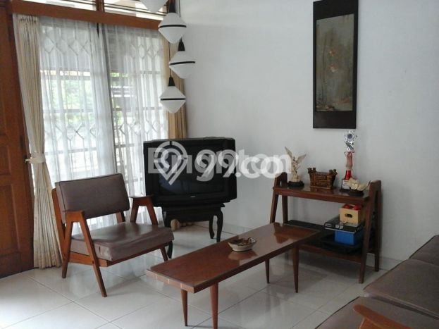 Rumah di Lebak Bulus, Jakarta Selatan, Luas 253m² LB 170m² - SEGERA MILIKI! Rumah di Lebak Bulus, Jakarta Selatan, Luas 253m² LB 170m² - SEGERA MILIKI!