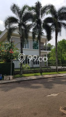 Rumah di Sentul, Bogor, Luas 748m² Bangunan 280m² Rumah di Sentul, Bogor, Luas 748m² Bangunan 280m²