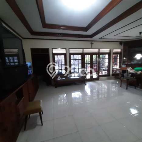 Jual Rumah Mewah Elegan Dengan View Cantik di Cawang, Jakarta Timur Jual Rumah Mewah Elegan Dengan View Cantik di Cawang, Jakarta Timur