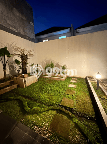 Dijual Cepat Rumah Favorit Siap Huni LB 240m2 di Sambikerep, Surabaya Dijual Cepat Rumah Favorit Siap Huni LB 240m2 di Sambikerep, Surabaya