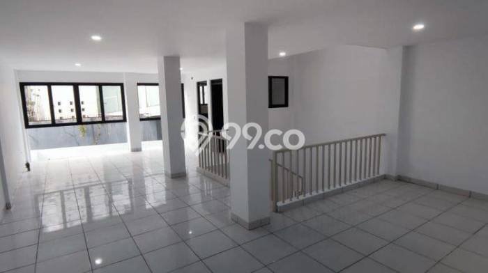 Jual Rumah Mewah Elegan Dengan View Cantik di Surya Sumantri, Bandung Jual Rumah Mewah Elegan Dengan View Cantik di Surya Sumantri, Bandung