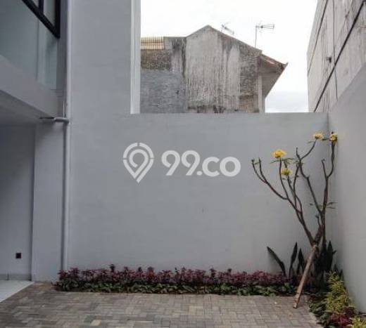 Jual Rumah Mewah Elegan Dengan View Cantik di Surya Sumantri, Bandung Jual Rumah Mewah Elegan Dengan View Cantik di Surya Sumantri, Bandung