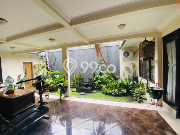 Rumah Mewah Siap Huni LT 300m2 di Lengkong, Bandung Rumah Mewah Siap Huni LT 300m2 di Lengkong, Bandung