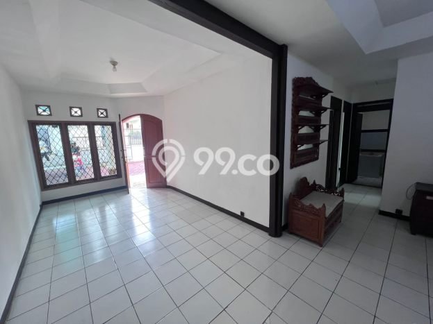 For Sale! Premium House LT 300m2 Desain Elegan di Dago For Sale! Premium House LT 300m2 Desain Elegan di Dago