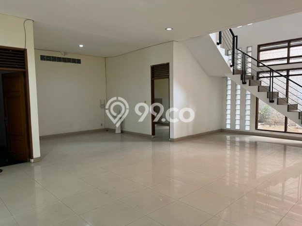 Rumah Elit Modern Tanpa Renovasi di Mekar Wangi Bandung Rumah Elit Modern Tanpa Renovasi di Mekar Wangi Bandung