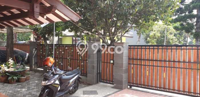 For Sale Rumah Mewah Exclusive di Buah Batu, Bandung For Sale Rumah Mewah Exclusive di Buah Batu, Bandung