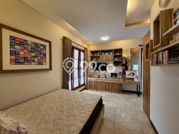 Dijual Rumah Mewah Elegan Dengan View Eksklusif di Sentul, Bogor Dijual Rumah Mewah Elegan Dengan View Eksklusif di Sentul, Bogor