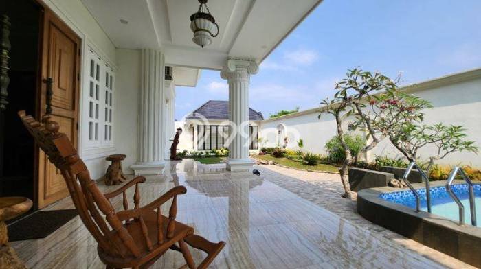 Dijual Rumah Mewah Elegan Dengan View Cantik di BSB City, Semarang Dijual Rumah Mewah Elegan Dengan View Cantik di BSB City, Semarang