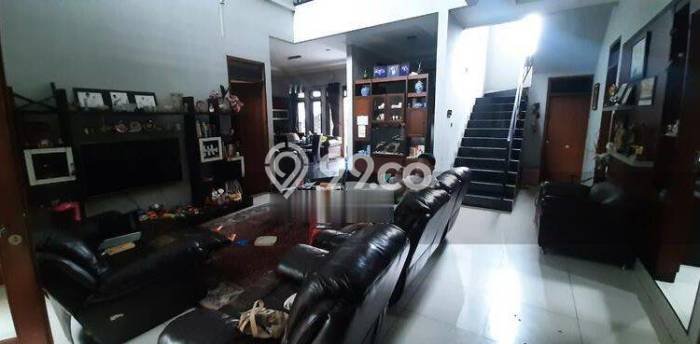 Rumah Mewah Siap Huni LT 560m2 di Antapani, Bandung Rumah Mewah Siap Huni LT 560m2 di Antapani, Bandung