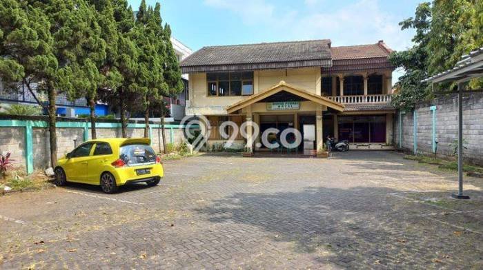 Rumah Elit Modern Tanpa Renovasi di Bandung Kota Bandung Rumah Elit Modern Tanpa Renovasi di Bandung Kota Bandung