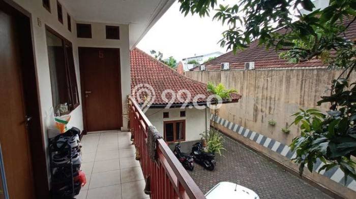 Rumah Luxury Modern Tanpa Renovasi di Gatot Subroto Bandung Rumah Luxury Modern Tanpa Renovasi di Gatot Subroto Bandung