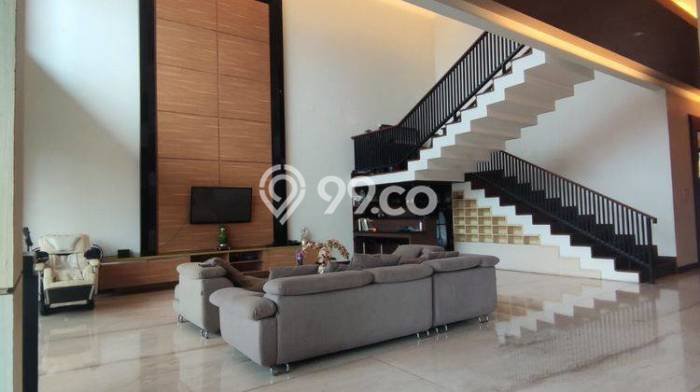 Jual Rumah Mewah Megah Dengan View Cantik di Setra Duta, Bandung Jual Rumah Mewah Megah Dengan View Cantik di Setra Duta, Bandung