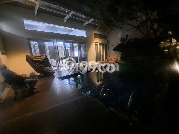 Rumah Elit Modern Tanpa Renovasi di Cipinang Jakarta Timur Rumah Elit Modern Tanpa Renovasi di Cipinang Jakarta Timur