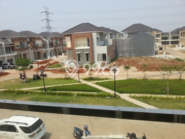 Hunian Mewah LB 220m2 Siap Pakai Desain Elegan di Bintaro, Tangerang Selatan Hunian Mewah LB 220m2 Siap Pakai Desain Elegan di Bintaro, Tangerang Selatan