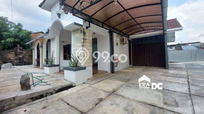 Lokasi strategis! Rumah siap huni dikontrakkan di Gajah Mungkur LB 200m2 Lokasi strategis! Rumah siap huni dikontrakkan di Gajah Mungkur LB 200m2