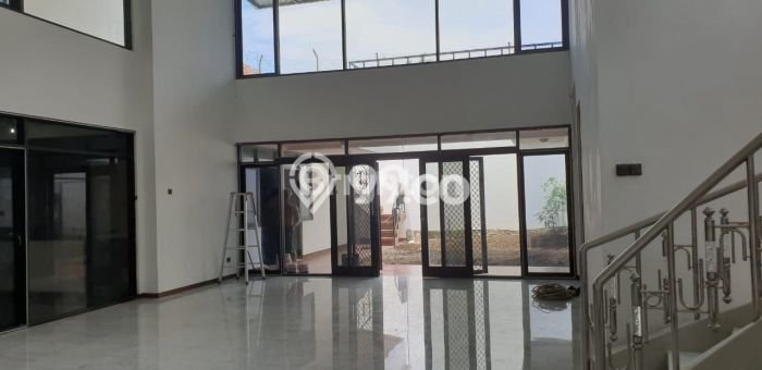 SIAP HUNI! Rumah Asri di Dharma Husada, LT 420m² LB 450m² SIAP HUNI! Rumah Asri di Dharma Husada, LT 420m² LB 450m²
