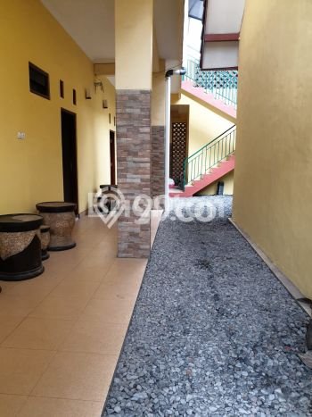 Rumah Elit Modern Tanpa Renovasi di Caturtunggal Sleman Rumah Elit Modern Tanpa Renovasi di Caturtunggal Sleman
