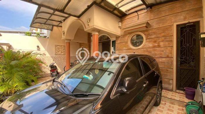 Rumah di Permata Buana, LT 144m², Bangunan 300m² Rumah di Permata Buana, LT 144m², Bangunan 300m²