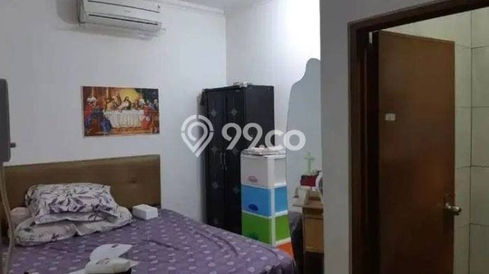 Rumah Strategis dengan Luas Tanah 67m² dan Luas Bangunan 130m² di Kawasan Green Ville, Jakarta Barat Rumah Strategis dengan Luas Tanah 67m² dan Luas Bangunan 130m² di Kawasan Green Ville, Jakarta Barat