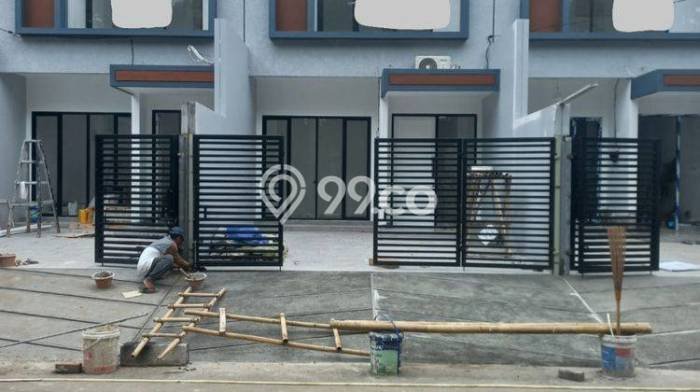 Rumah di Meruya, Jakarta Barat, Luas 125m² LB 168m² Rumah di Meruya, Jakarta Barat, Luas 125m² LB 168m²