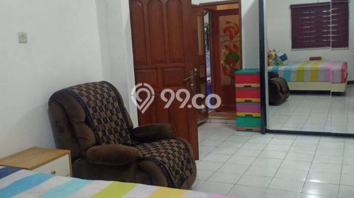 HUNIAN IMPIAN! Rumah di Puri Indah, 5 KM, Bebas Macet, Luas 180m² LB 180m² HUNIAN IMPIAN! Rumah di Puri Indah, 5 KM, Bebas Macet, Luas 180m² LB 180m²
