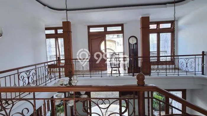 Rumah Eksklusif di Bintaro, Tangerang Selatan, LT 360m² Bangunan 412m² Rumah Eksklusif di Bintaro, Tangerang Selatan, LT 360m² Bangunan 412m²