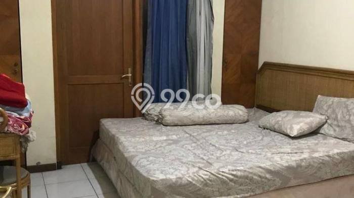 Rumah Strategis 5 Kamar Tidur dan 3 Kamar Mandi di Cipanas, Dekat Pusat Kota, Bogor Rumah Strategis 5 Kamar Tidur dan 3 Kamar Mandi di Cipanas, Dekat Pusat Kota, Bogor