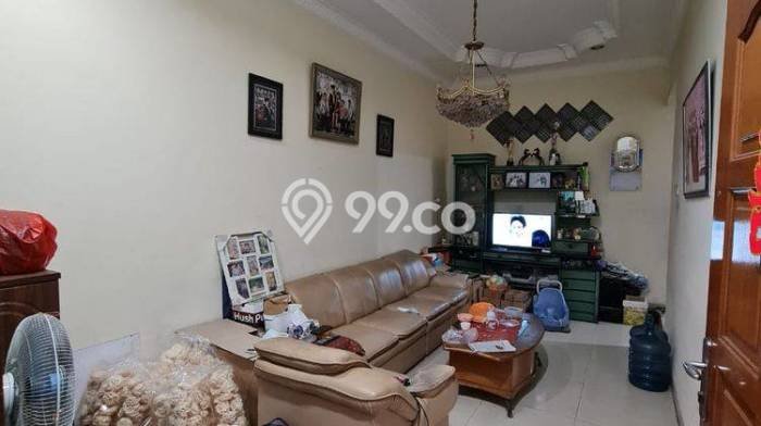 Rumah Lokasi Strategis kawasan Jelambar, Jakarta Barat, Luas 120m² Bangunan 240m² Rumah Lokasi Strategis kawasan Jelambar, Jakarta Barat, Luas 120m² Bangunan 240m²