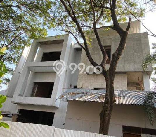 KESEMPATAN TERBAIK! Rumah Asri di Pantai Indah Kapuk, LT 292m² Bangunan 500m² KESEMPATAN TERBAIK! Rumah Asri di Pantai Indah Kapuk, LT 292m² Bangunan 500m²