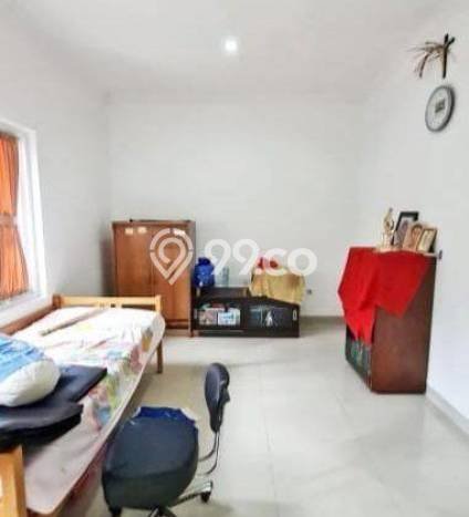 Rumah Nyaman 5 KT Luas Tanah 287m² di Kebon Jeruk, Jakarta Barat Rumah Nyaman 5 KT Luas Tanah 287m² di Kebon Jeruk, Jakarta Barat