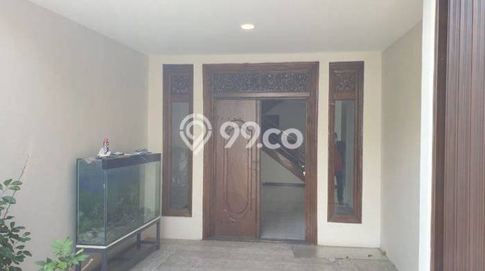 PILIHAN TEPAT! Rumah kawasan Puri Indah, 4 KT, Akses Sekolah, Luas 200m² Bangunan 300m² PILIHAN TEPAT! Rumah kawasan Puri Indah, 4 KT, Akses Sekolah, Luas 200m² Bangunan 300m²