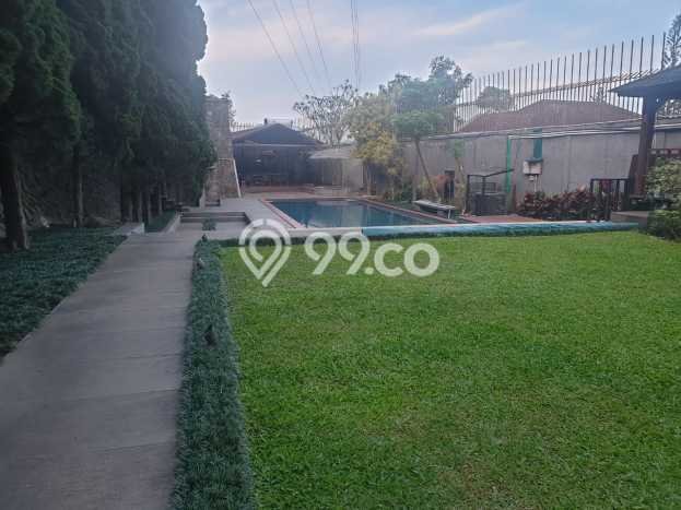 Jual Rumah Luas Elegan Dengan View Cantik di Setiabudi, Bandung Jual Rumah Luas Elegan Dengan View Cantik di Setiabudi, Bandung