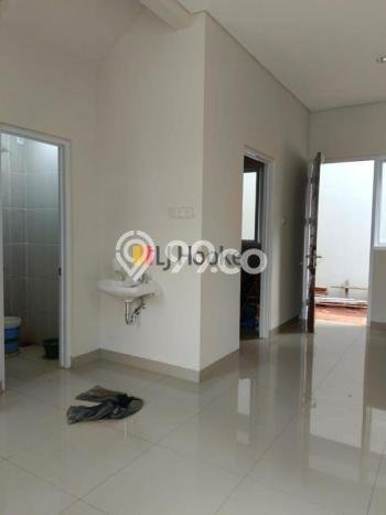 KESEMPATAN TERBAIK! Rumah Asri di Bekasi Kota, Luas 75m² Bangunan 74m² KESEMPATAN TERBAIK! Rumah Asri di Bekasi Kota, Luas 75m² Bangunan 74m²