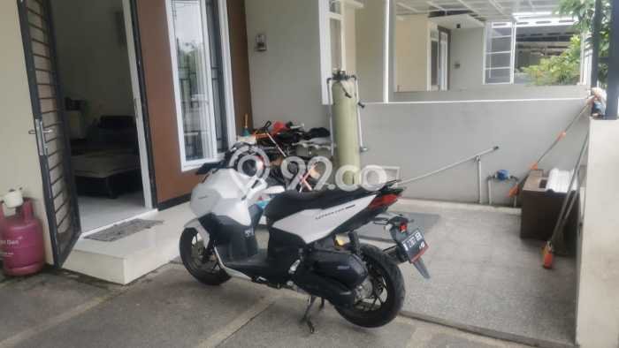 Rumah Minimalis 2 KT LT 85m2 di Taman Kopo Indah Rumah Minimalis 2 KT LT 85m2 di Taman Kopo Indah
